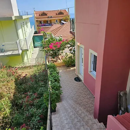 Eva'S Apartment Poros  Exterior photo